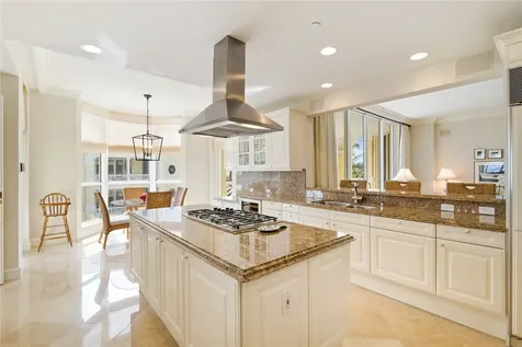 200 Beachview Drive Indian River Shores FL 32963