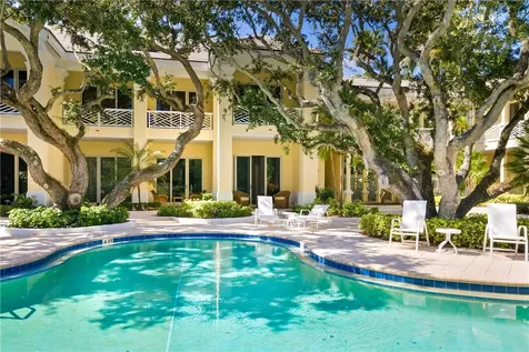 200 Beachview Drive Indian River Shores FL 32963