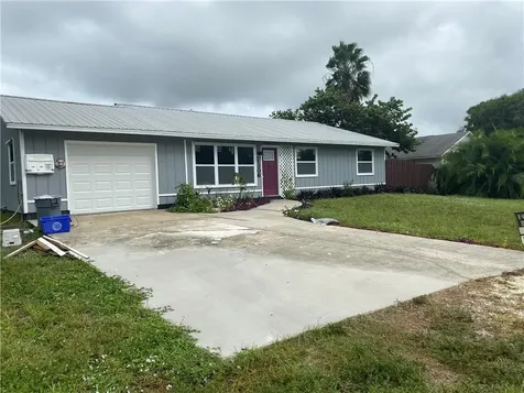 1306 21st Avenue SW Vero Beach FL 32962