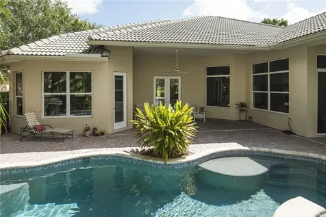 1735 Cassville Avenue Vero Beach FL 32966