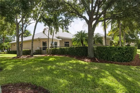 1735 Cassville Avenue Vero Beach FL 32966