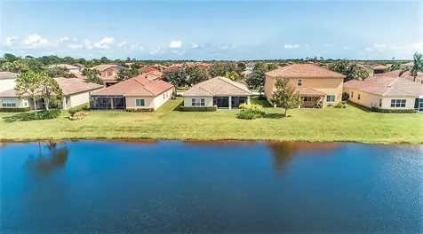 5563 55th Avenue Vero Beach FL 32967