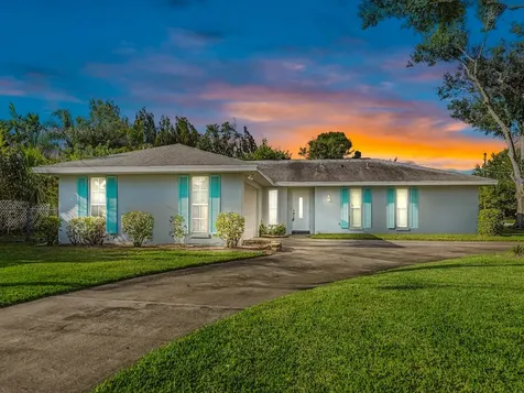 4510 9th Place Vero Beach FL 32966