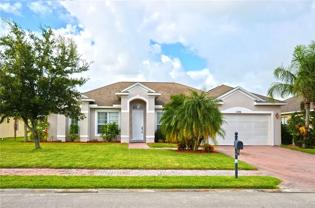 1246 Tan Oak Place Vero Beach FL 32966