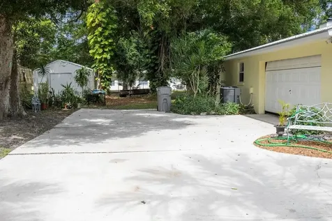 905 23rd Avenue Vero Beach FL 32960