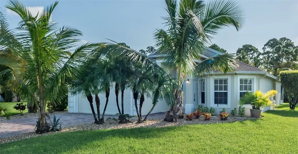 1580 16th Court SW Vero Beach FL 32962
