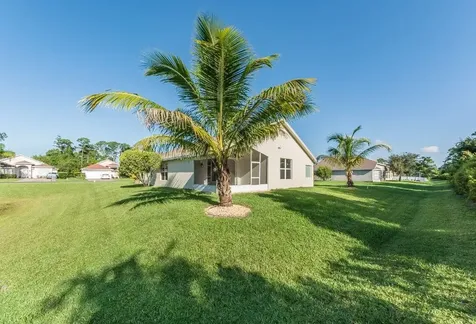1580 16th Court SW Vero Beach FL 32962