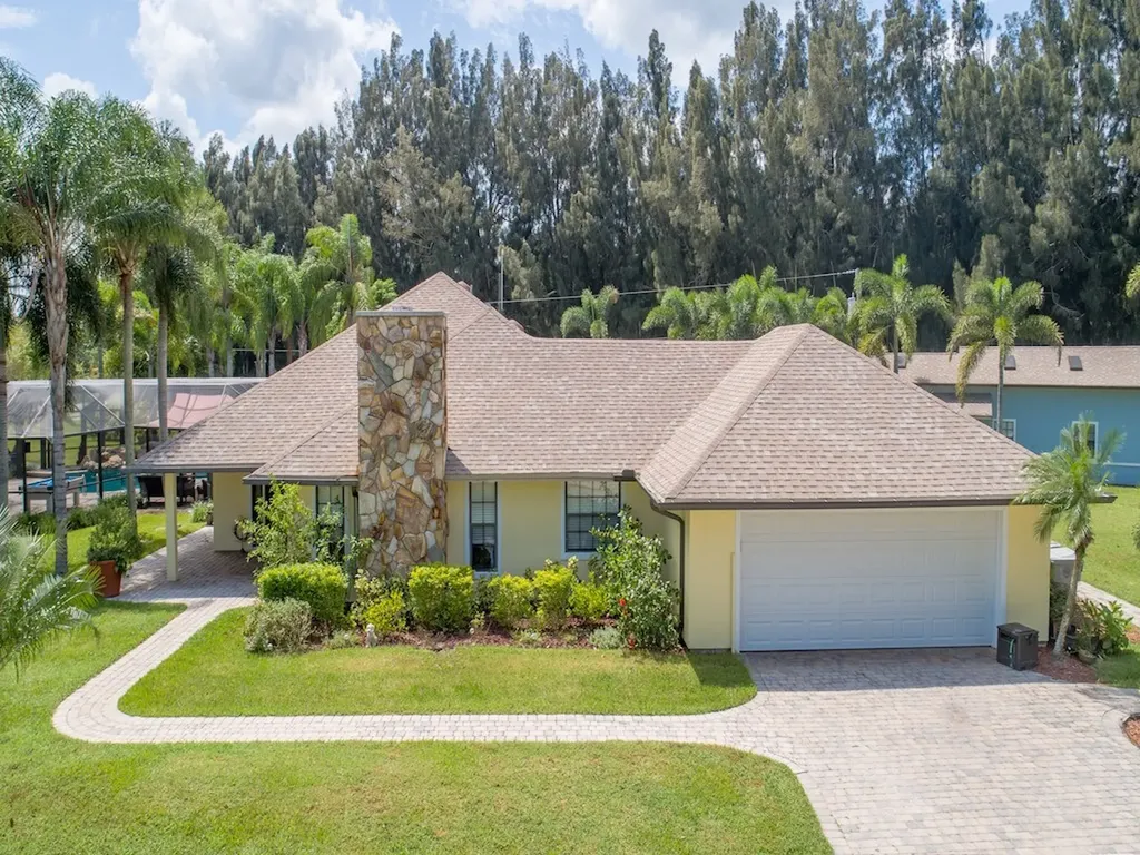 6880 57th Street Vero Beach FL 32967