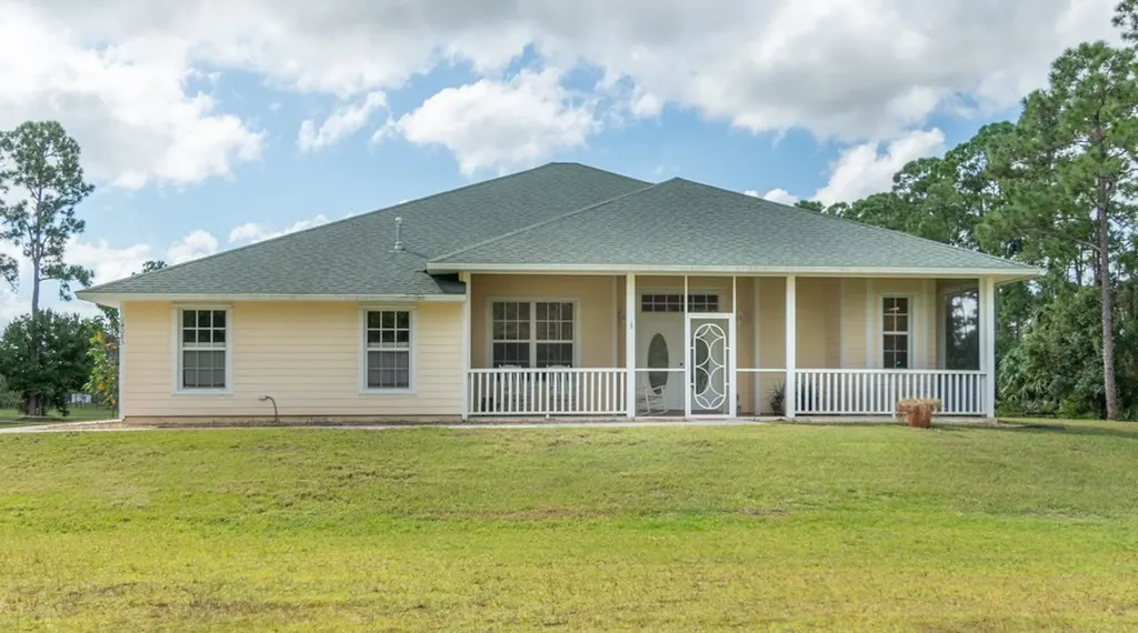 14085 87th Street Fellsmere FL 32948