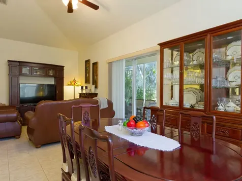 303 Briarcliff Circle Sebastian FL 32958