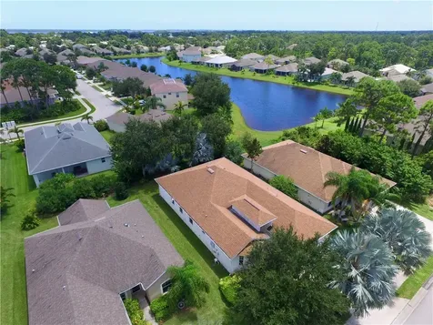 303 Briarcliff Circle Sebastian FL 32958