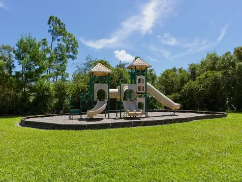 303 Briarcliff Circle Sebastian FL 32958