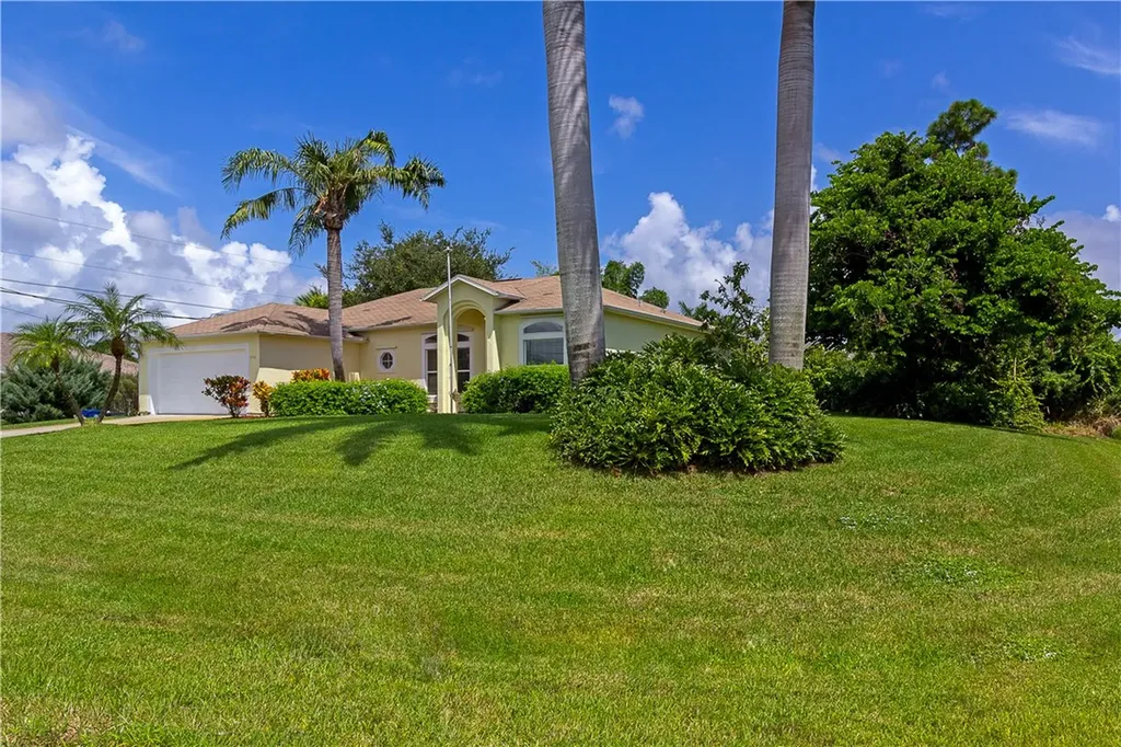 258 S Wimbrow Drive Sebastian FL 32958