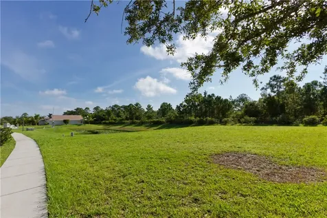 1630 16th Court SW Vero Beach FL 32962