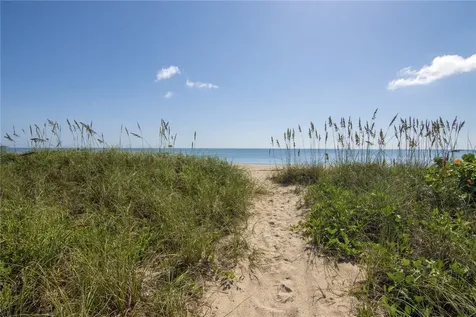 2135 Seminole Shores Lane Vero Beach FL 32963