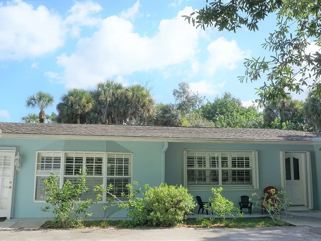 1670 51st Court Vero Beach FL 32966
