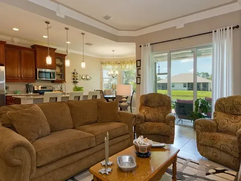 7491 Oakridge Place Vero Beach FL 32966