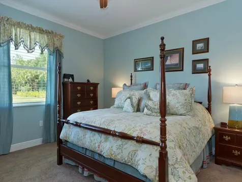 7491 Oakridge Place Vero Beach FL 32966