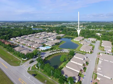 7491 Oakridge Place Vero Beach FL 32966