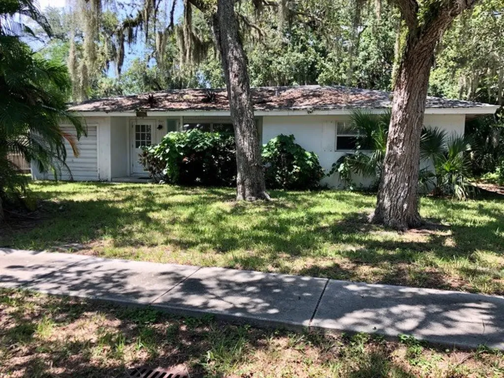 735 Camelia Lane Vero Beach FL 32963