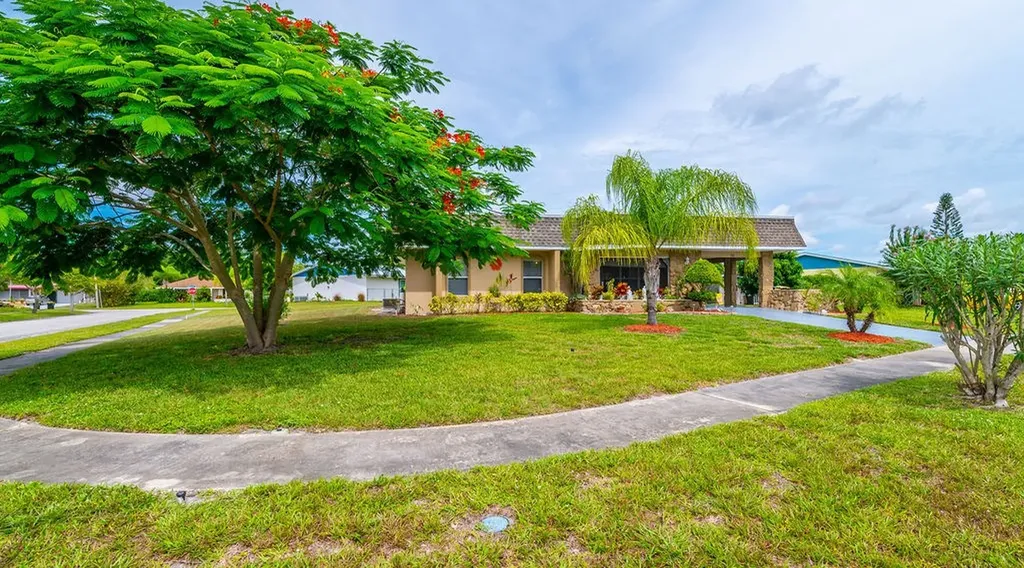 710 Cobblestone Lane NE Palm Bay FL 32905