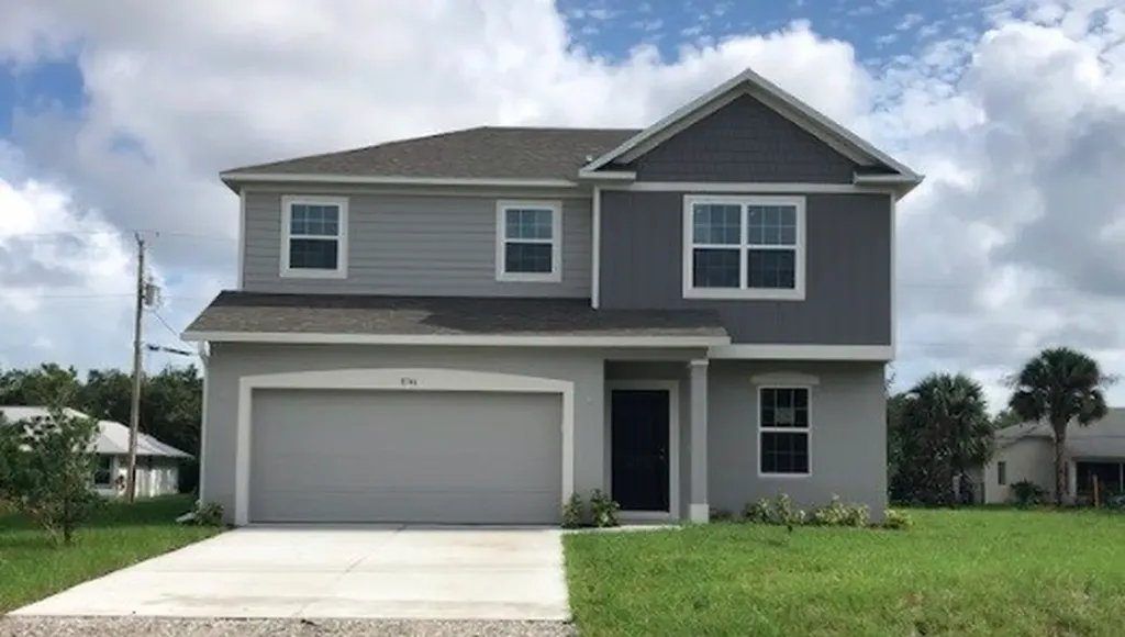 8746 91st Court Vero Beach FL 32967