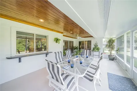 435 38th Square SW Vero Beach FL 32968