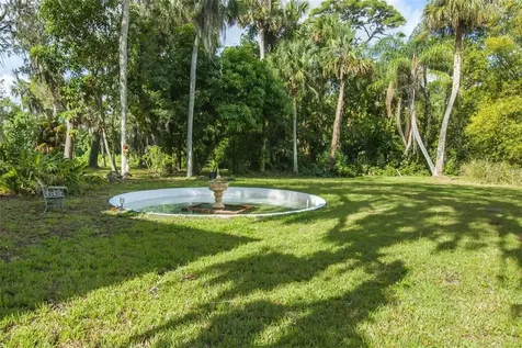 1210 Country Gardens Lane Fort Pierce FL 34982