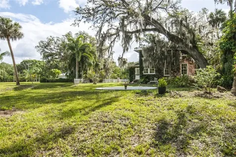 1210 Country Gardens Lane Fort Pierce FL 34982