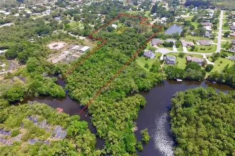 1210 Country Gardens Lane Fort Pierce FL 34982