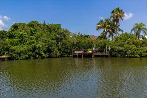 255 Sea Gull Avenue Vero Beach FL 32960