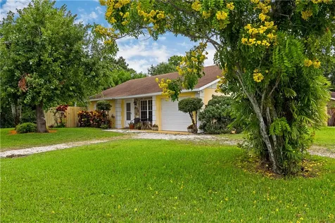 1210 2nd Street Vero Beach FL 32962