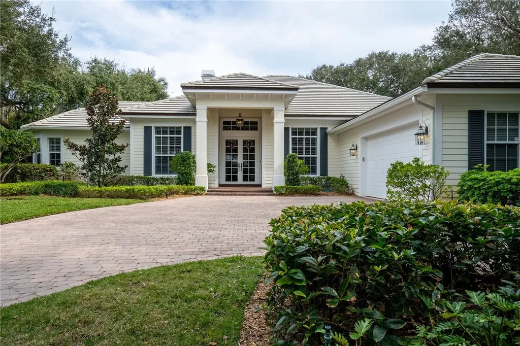311 Legend Trail Vero Beach FL 32963