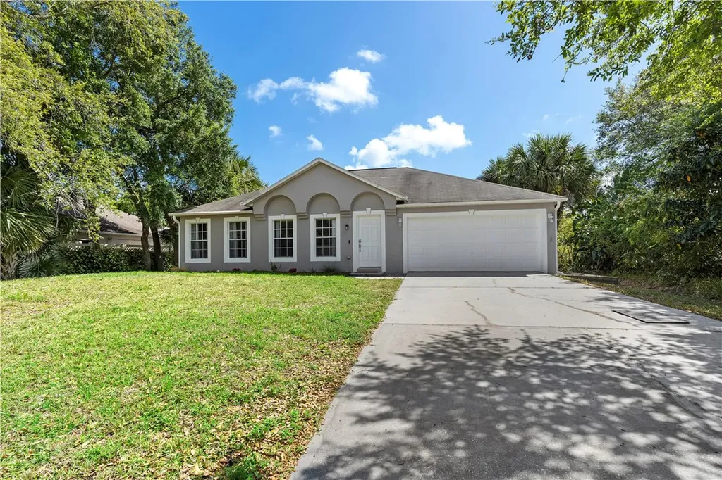 8656 103rd Avenue Vero Beach FL 32967