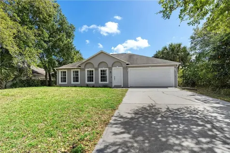 8656 103rd Avenue Vero Beach FL 32967