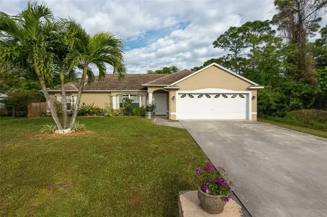 443 SE Streamlet Avenue Port St. Lucie FL 34983