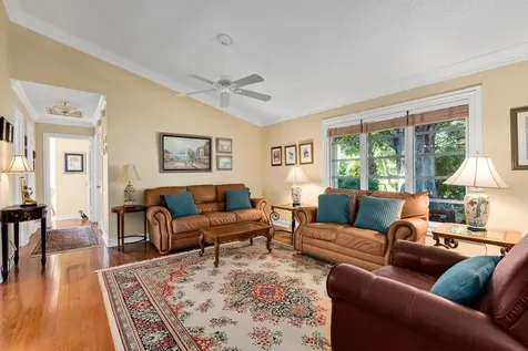 2302 Vero Beach Avenue Vero Beach FL 32960