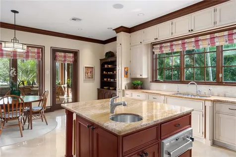 719 Grove Place Vero Beach FL 32963