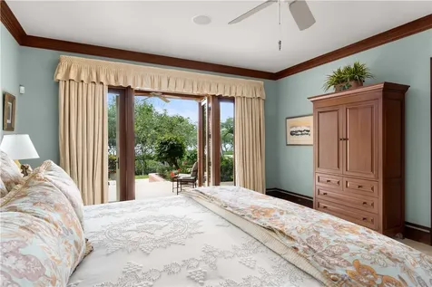 719 Grove Place Vero Beach FL 32963
