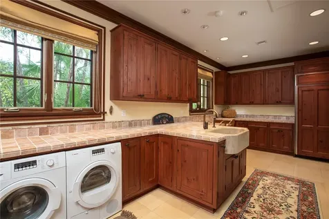 719 Grove Place Vero Beach FL 32963