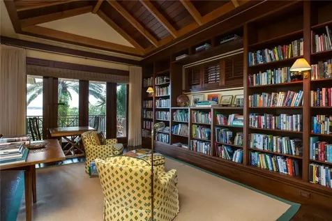 719 Grove Place Vero Beach FL 32963