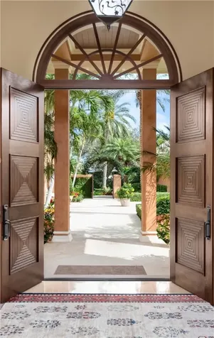719 Grove Place Vero Beach FL 32963