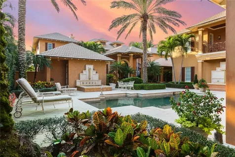719 Grove Place Vero Beach FL 32963