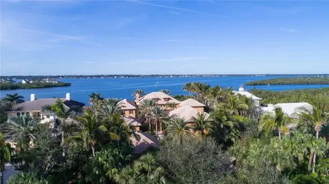 719 Grove Place Vero Beach FL 32963