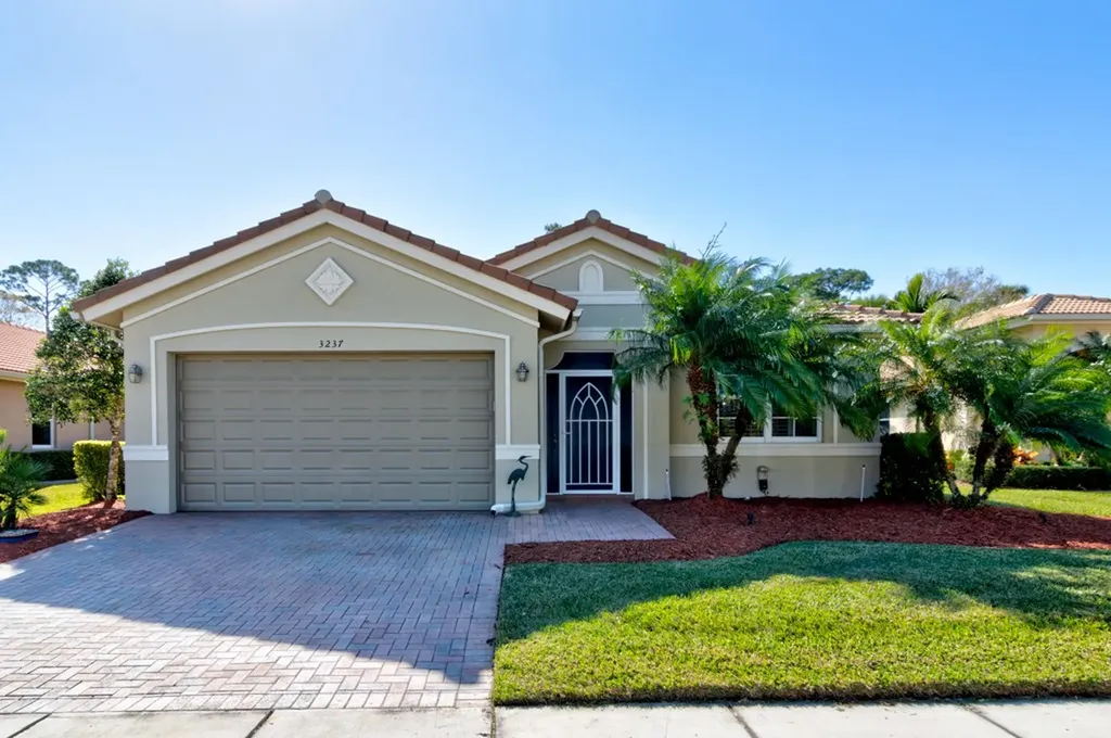 3237 Sussex Way Vero Beach FL 32966