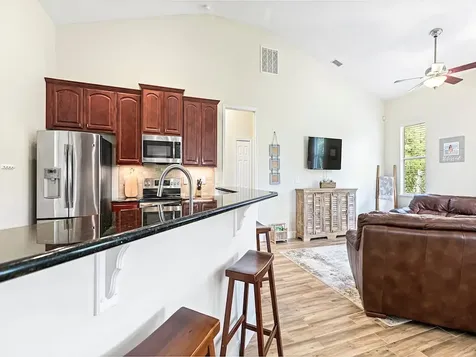 350 21st Court SW Vero Beach FL 32962