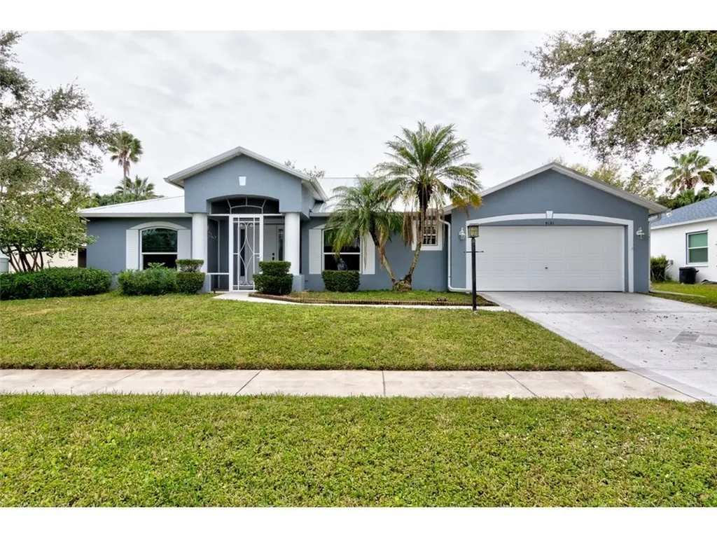 5121 4th Place Vero Beach FL 32968
