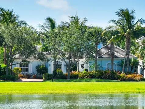 300 Lakeview Way Vero Beach FL 32963