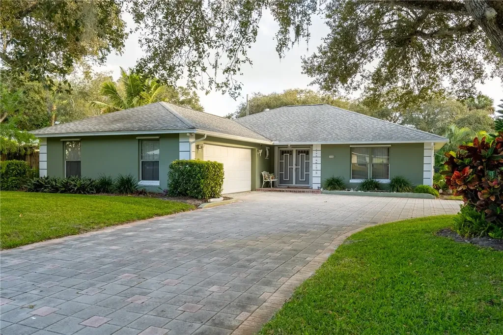 506 Indian Lilac Road Vero Beach FL 32963
