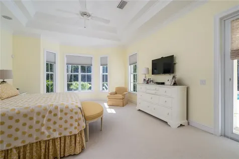 320 Lakeview Way Vero Beach FL 32963